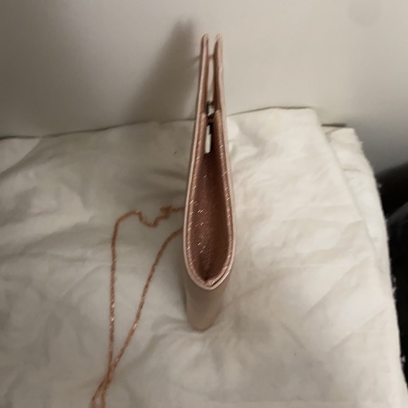 Pink Handbag with Chain - Picture 3 of 3